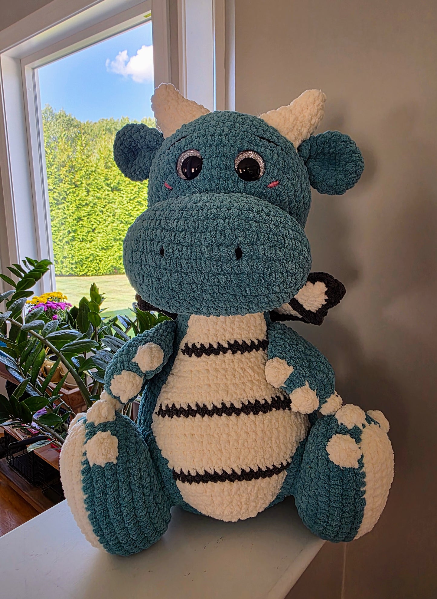 π Charlie the Dragon β Oversized