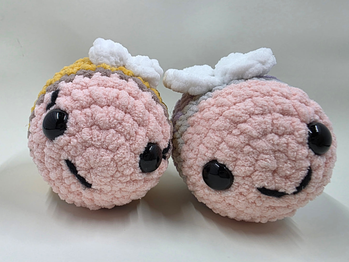 ✏️🐝 Small Crochet Bee Buddy – Pencil-Inspired Plush